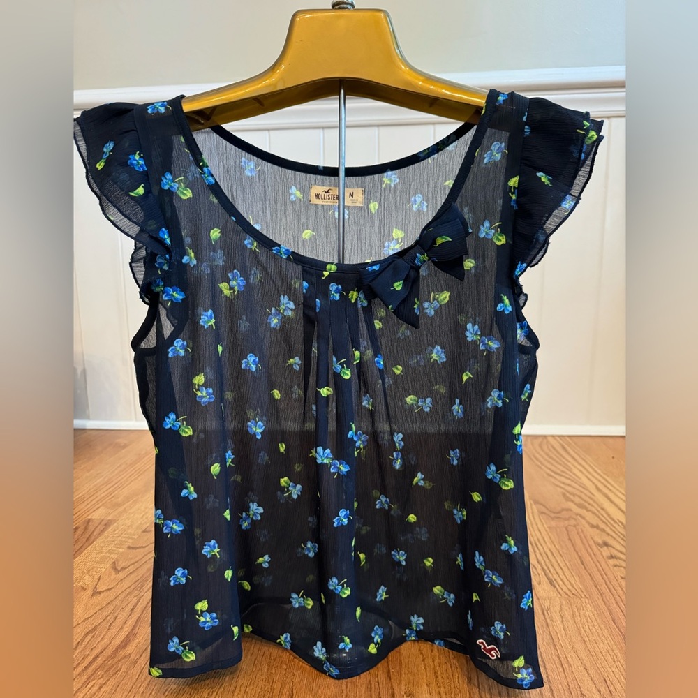 Hollister navy floral sheer top size medium